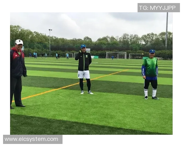 奥森足球培训助力青少年成长提升球技与团队合作能力