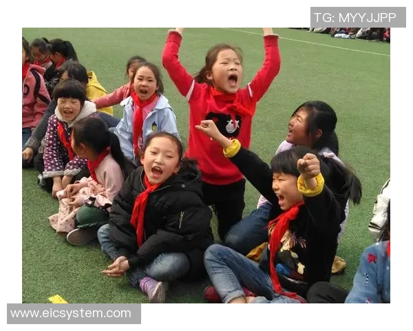 快乐的一年级足球课我们一起踢足球的快乐时光 快乐的一年级足球课我们一起踢足球的快乐时光